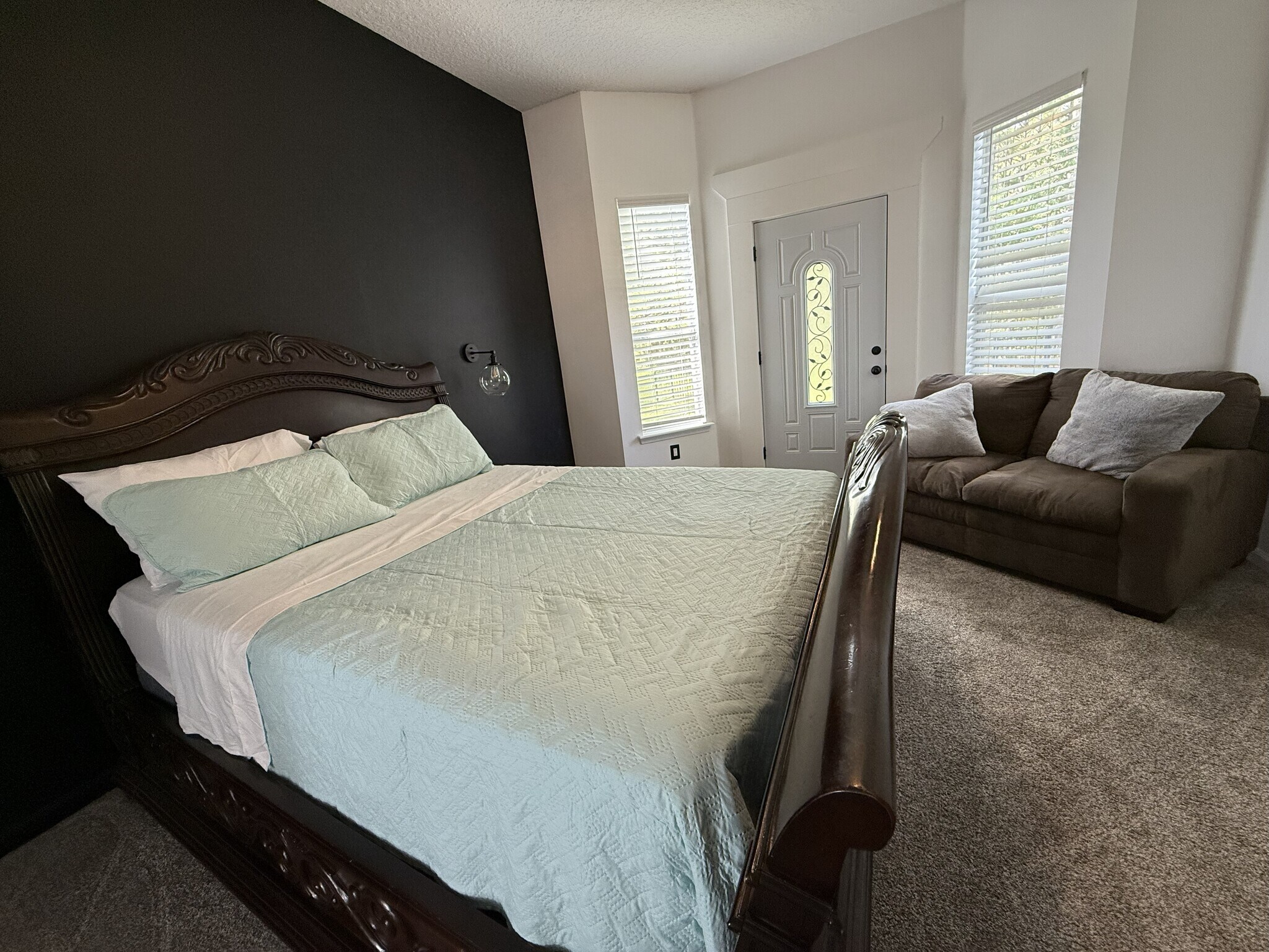 Building Photo - 944 Waverly Bluff Ct