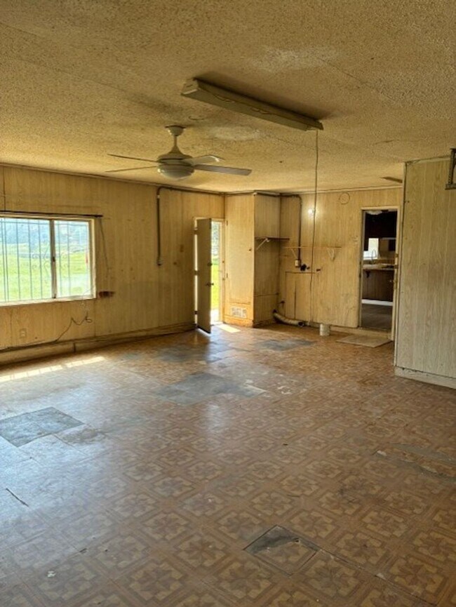 Building Photo - 21331 Rider St