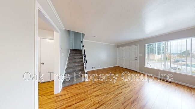 Building Photo - 2377 Downer Ave