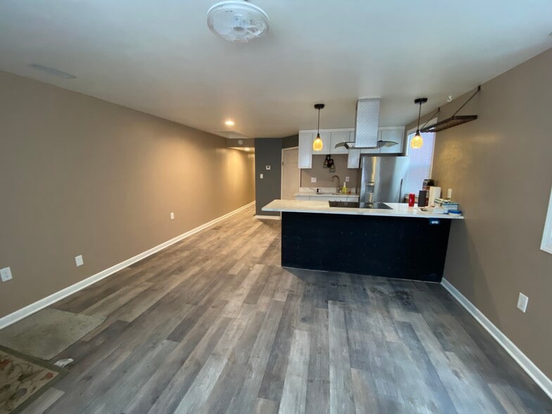 Kitchen/Living Room - 2850 S 35th St