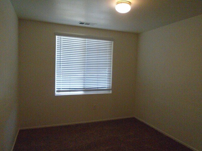 Building Photo - MOVE IN SPECIAL! $2875.00 MOVES YOU IN!   ...