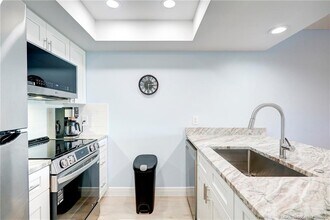 Building Photo - 40 NE Plantation Rd