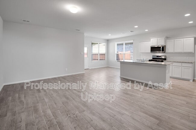 Building Photo - 5504 Gold Pond Dr