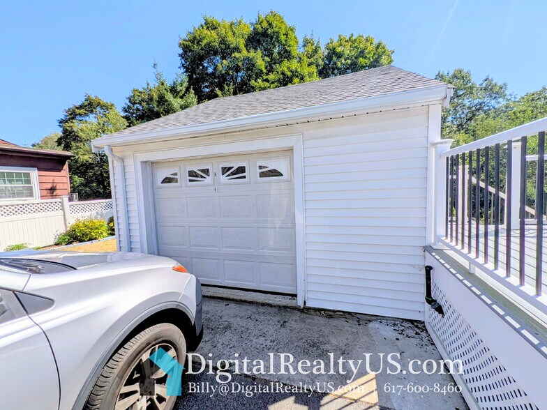 Building Photo - 57 Strafford Rd