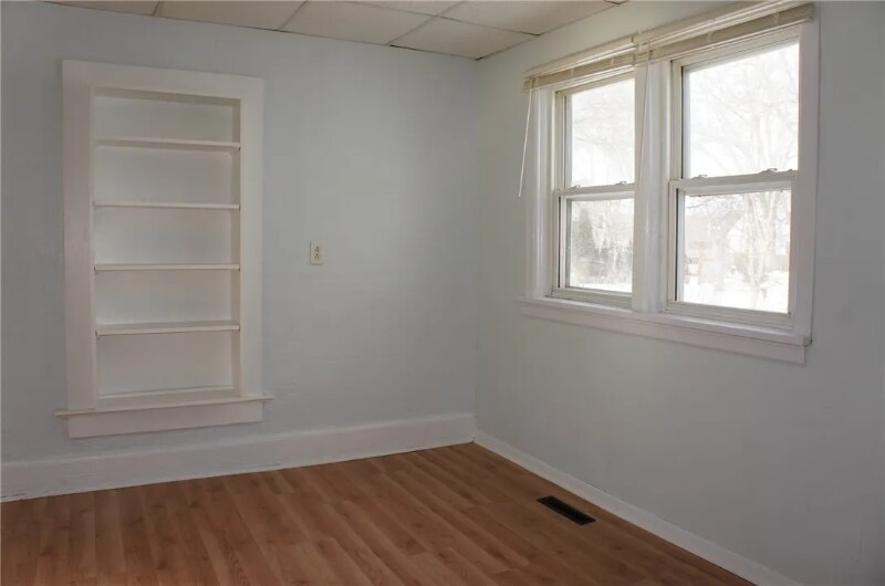 Building Photo - 616 Hobart St