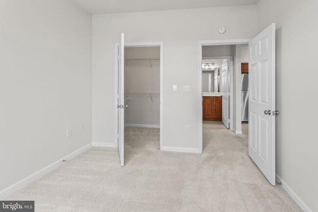 Building Photo - 12929 Centre Park Cir