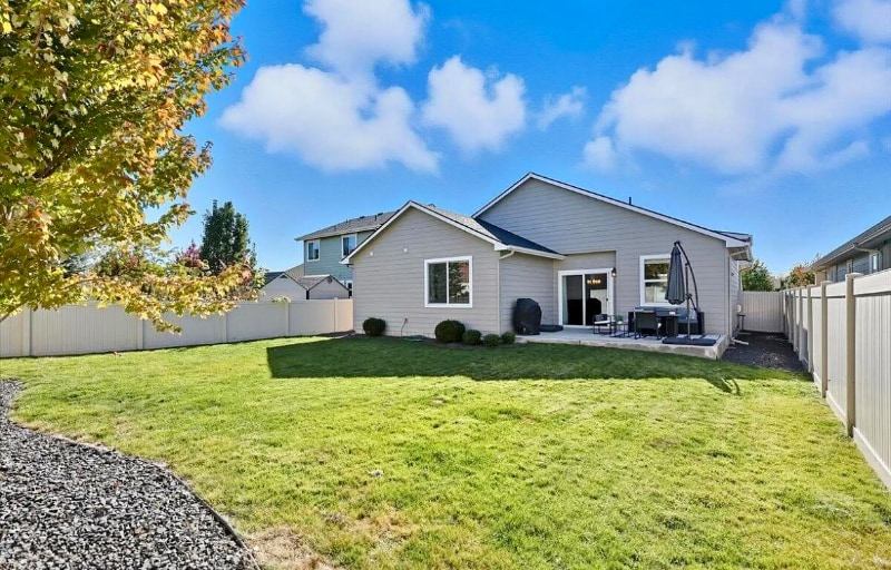 Building Photo - 3041 W Pascal Dr