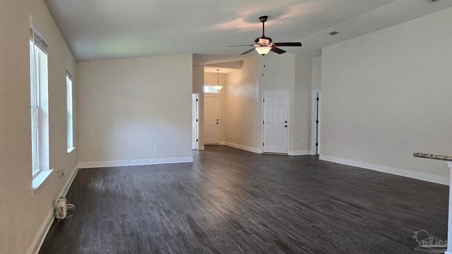 Building Photo - 5157 Peach Dr