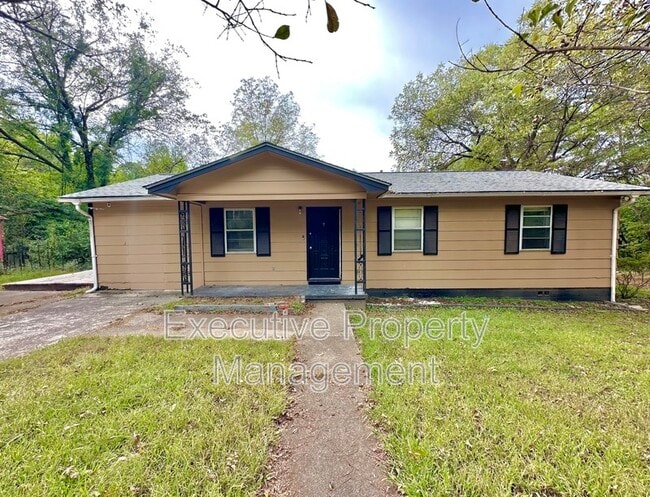 Primary Photo - 320 Washington St