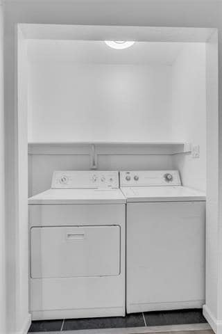 Building Photo - 1319-1321 Parkway Ct