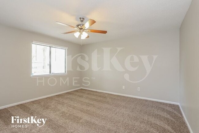 Building Photo - 1645 Ponderosa Pine Dr E