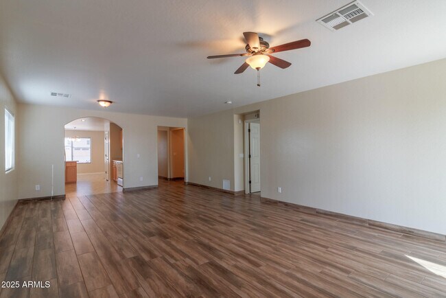 Building Photo - 11323 E Wallflower Ln