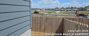 Building Photo - 1635 Knoll Rdg