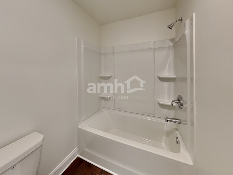Building Photo - 719 Carnaby Ln