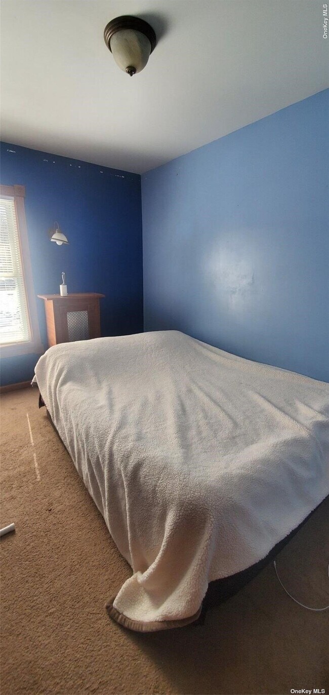 Building Photo - 42 Poplar St