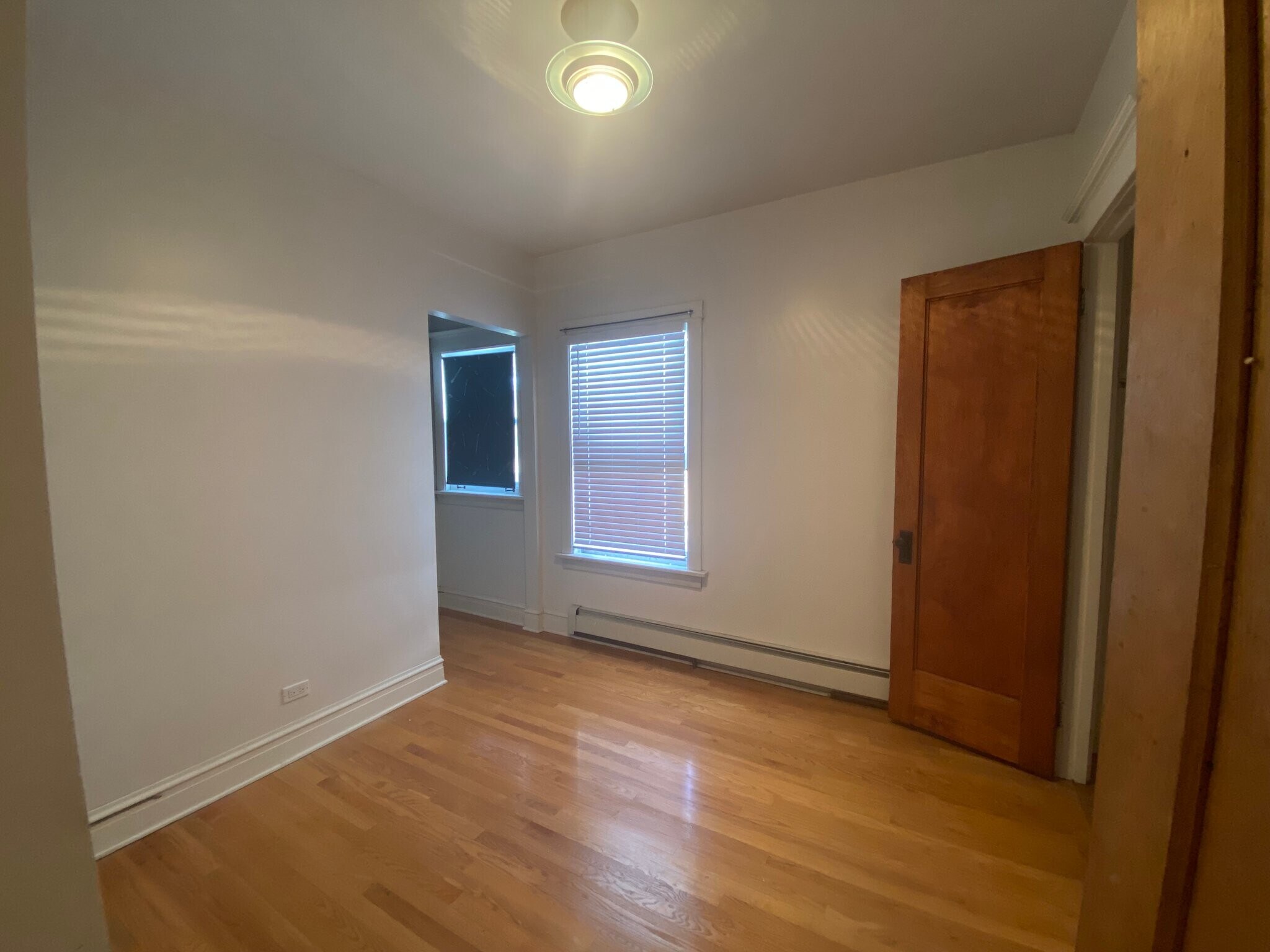 Building Photo - 607 N Humphrey Ave