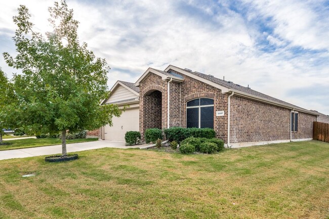 Primary Photo - 1127 Roman Dr