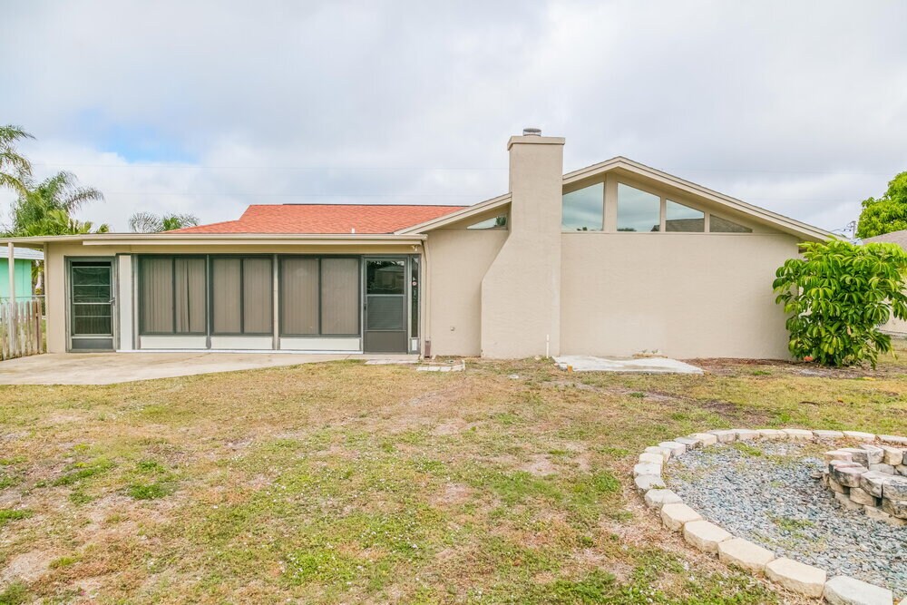 Building Photo - 1314 SE 16th St