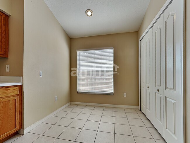 Building Photo - 11240 Lake Lanier Dr