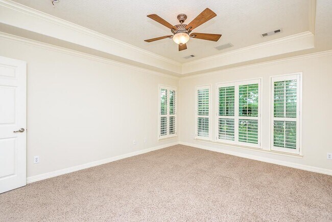 Building Photo - 12330 Timber Hollow