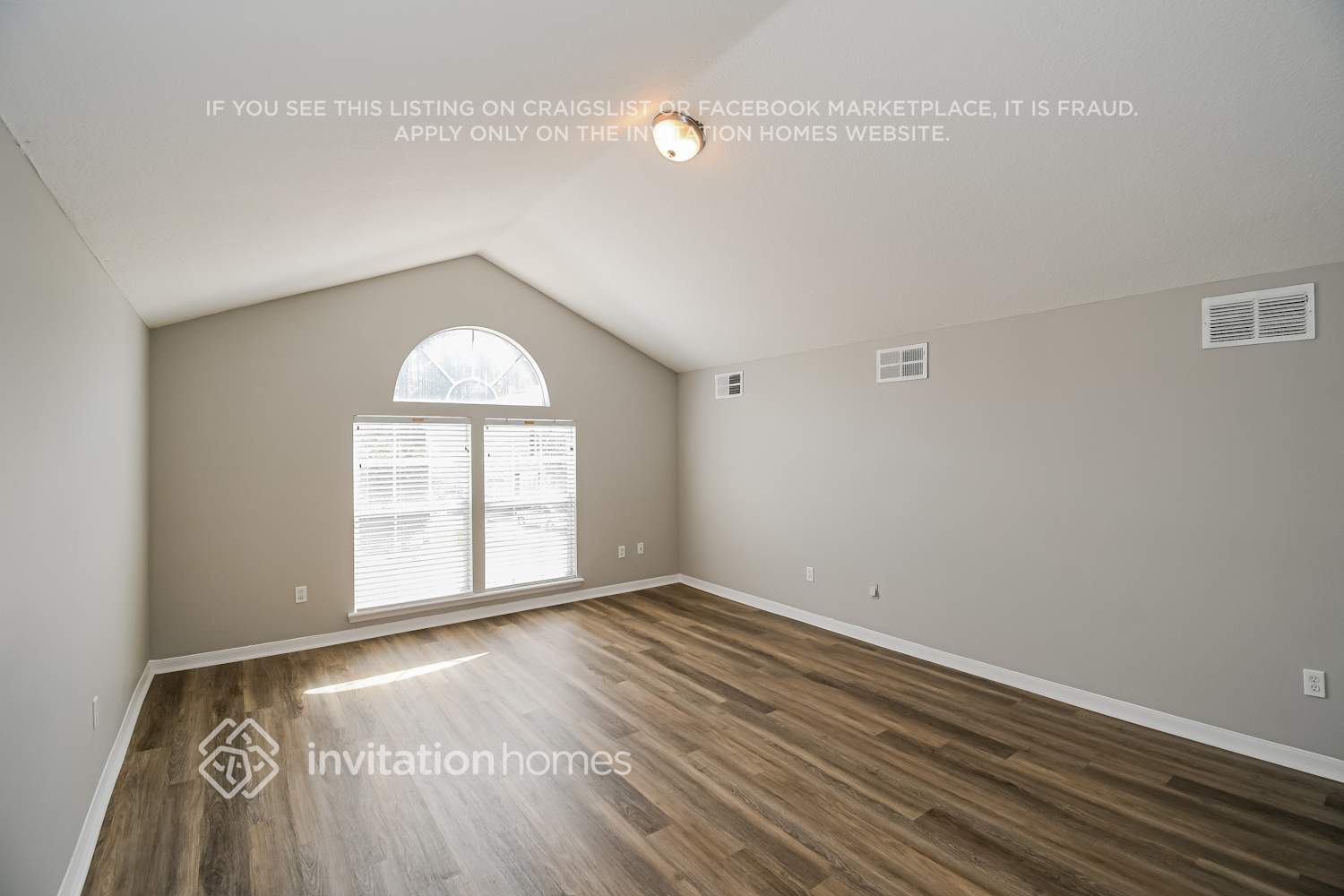 Building Photo - 10143 Meadow Point Dr