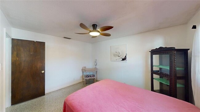 Building Photo - 502 N Beverly Ave