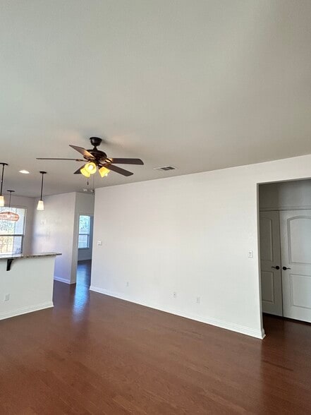 Building Photo - 10109 Aly May Dr