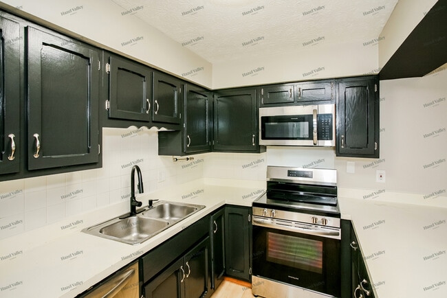 Building Photo - 7717 Long Branch Dr