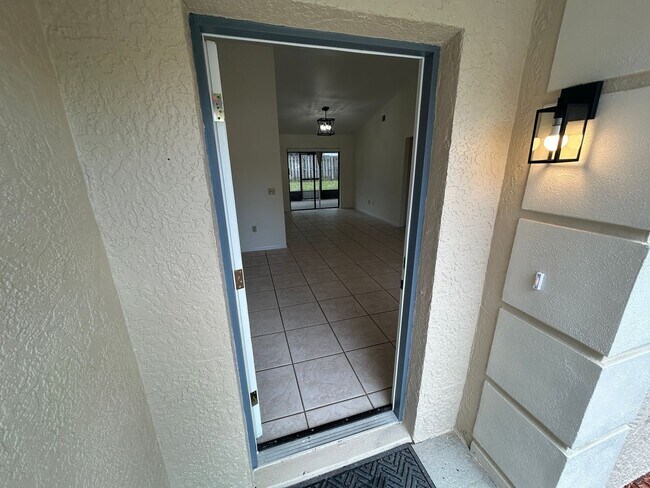 Building Photo - 895 Wandering Pine Trail