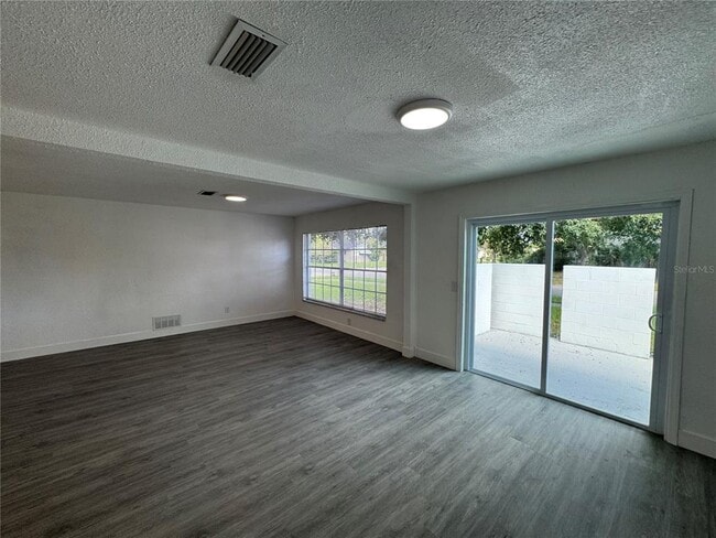 Building Photo - 1718 Palmer Ln