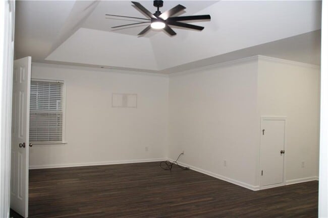 Building Photo - 1322 Loowit Falls Way