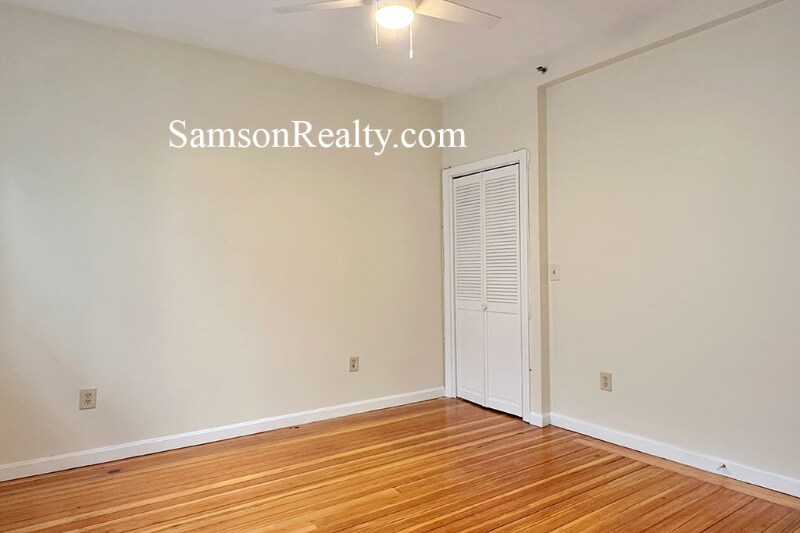 Building Photo - 204 Angell St