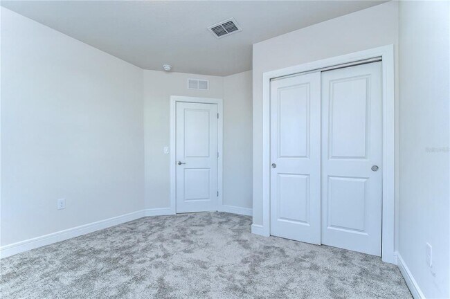 Building Photo - 30600 Thunderbird Dr