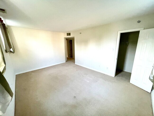 Bedroom - 104 Woodside Rd