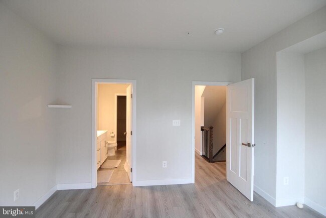 Building Photo - 6210 Monitor St