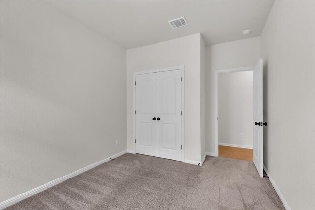 Building Photo - 106 Pinyon Pine Pass