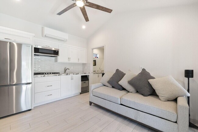 Building Photo - 42230 May Pen Rd