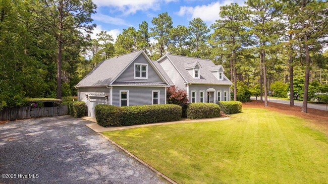 Building Photo - 209 Lazar Ln
