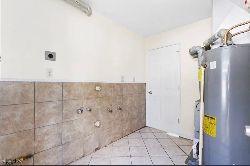 Building Photo - 3836 W 117th St