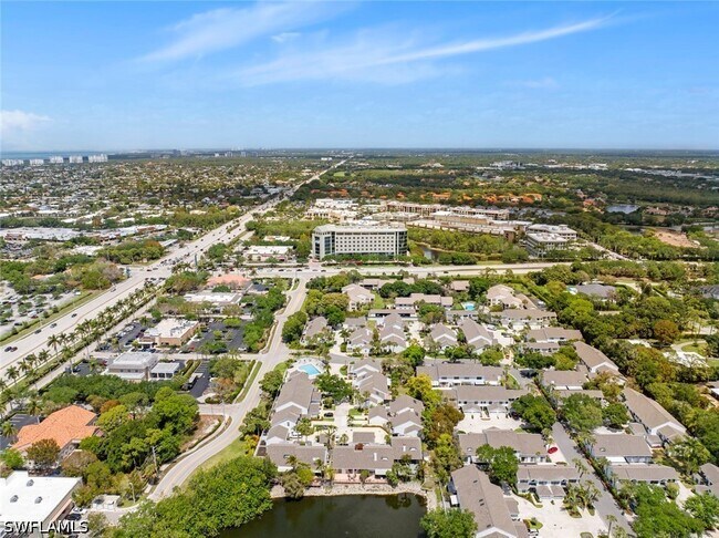 Building Photo - 879 Meadowland Dr