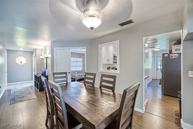 Building Photo - 4459 Flamingo Dr