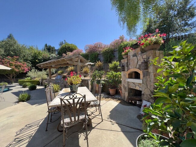 Building Photo - Stunning Single Level Browns Valley Home