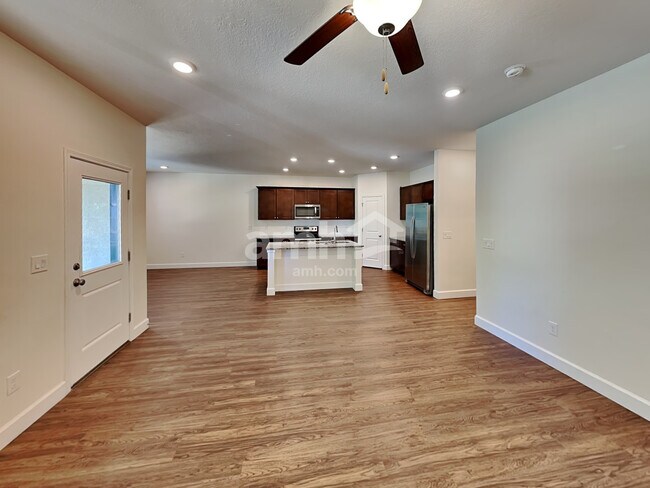 Building Photo - 4383 N Morgan Way