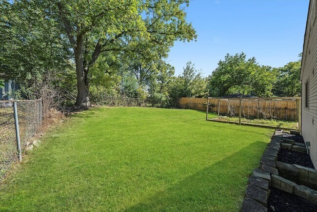 Building Photo - 1515 Highland Ave