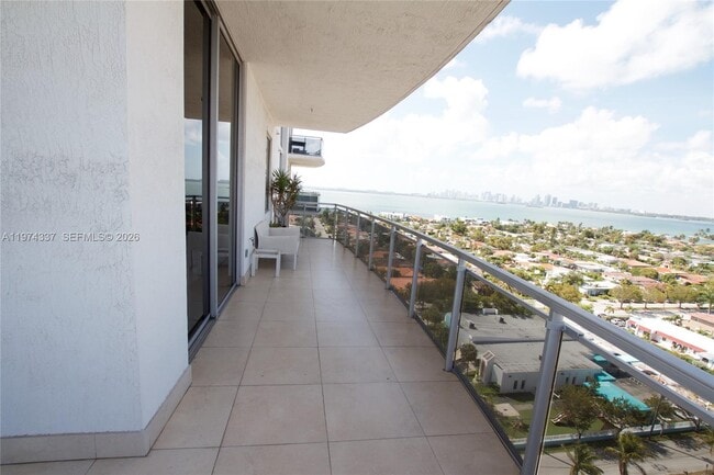 Building Photo - 7901 Hispanola Ave