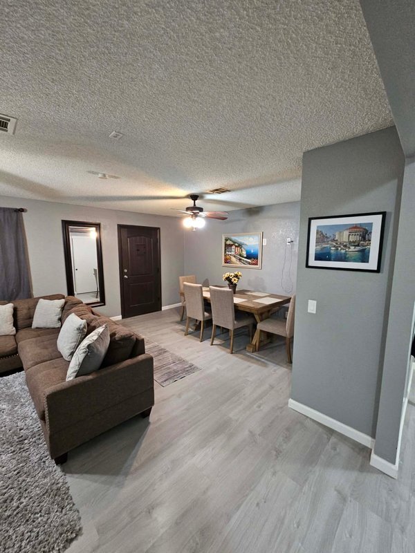 Building Photo - 52275 Avenida Vallejo