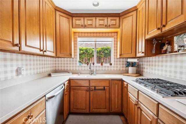 Building Photo - 161 McKnight Dr