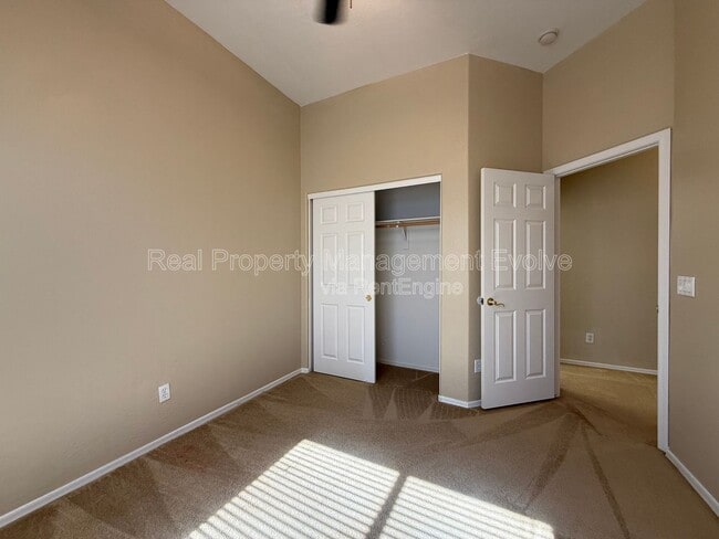 Building Photo - 16825 S 30th Ave