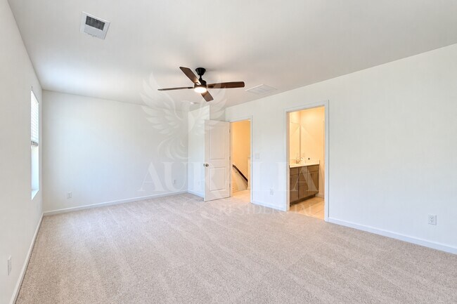 Building Photo - 3210 Gypsum Dr