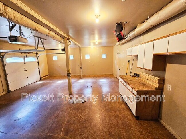 Building Photo - 27201 WA-3